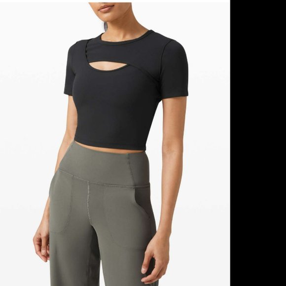 LOOKING FOR: Lululemon Get Centred Short Sleeve (Size 4, 6, 8) ANY COLOR - Picture 4 of 4
